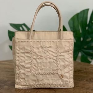 Prada bag 👜- borsa in tessuto.